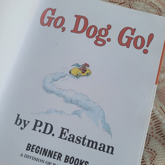 Go Dog Go By PD Eastman Cat In The Hat Kids Book New Condition Random House - Picture 7 of 8